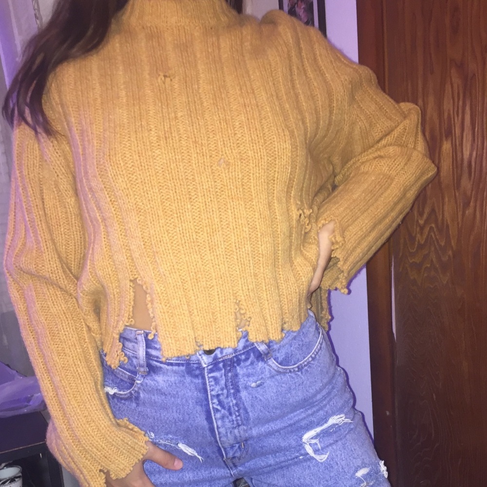 Oversized mustard sweater